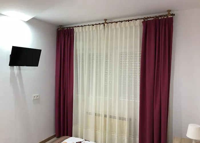 Gæstehus Montreal Outes